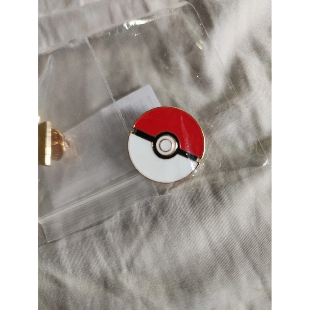Pokemon pikachu enamel